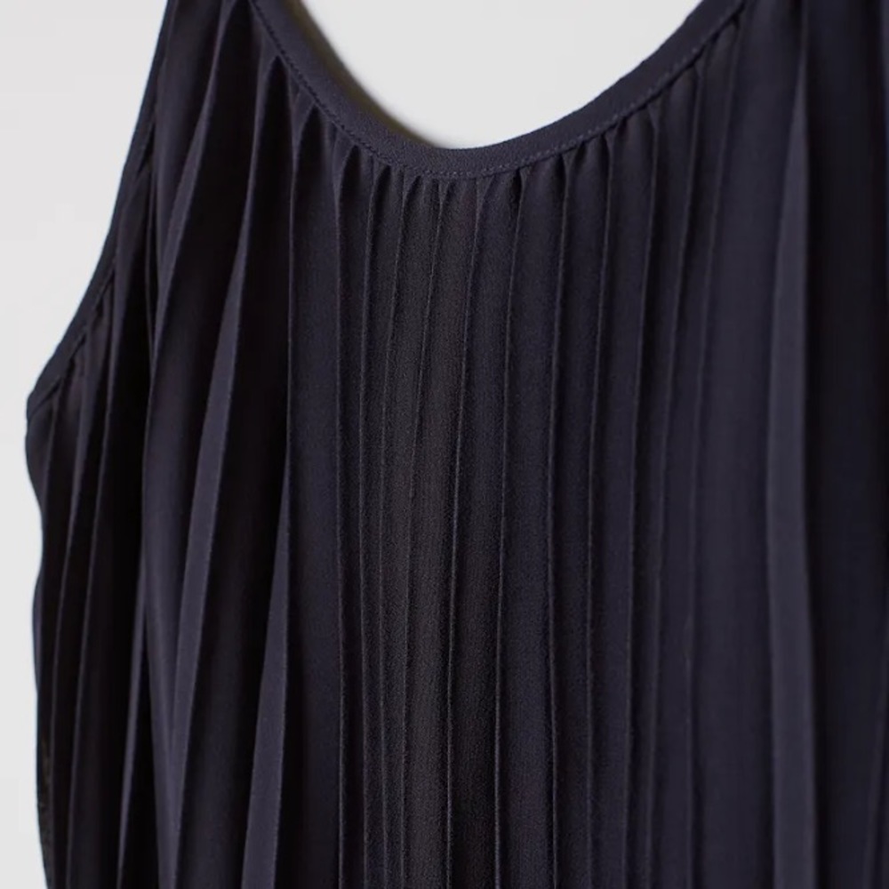 H&M Ankle Length Navy Pleated Dress - Picture 3 of 9